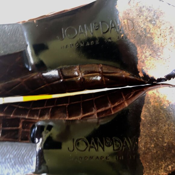 Joan & David Italian Brown Croc Print Leather Pumps -Hand Made in Italy, size 7B - Picture 9 of 16